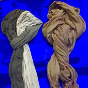 Bundle of 2 Gab Infiniti’s  scarves one size all